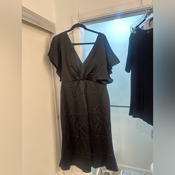 Revelry Gwen Midi Satin Dress - Picture 6 of 7